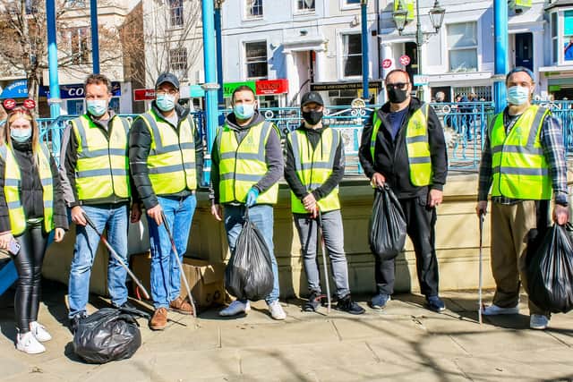 The Piron Recycling team during their litter pick for Comic Relief SUS-210331-082317001