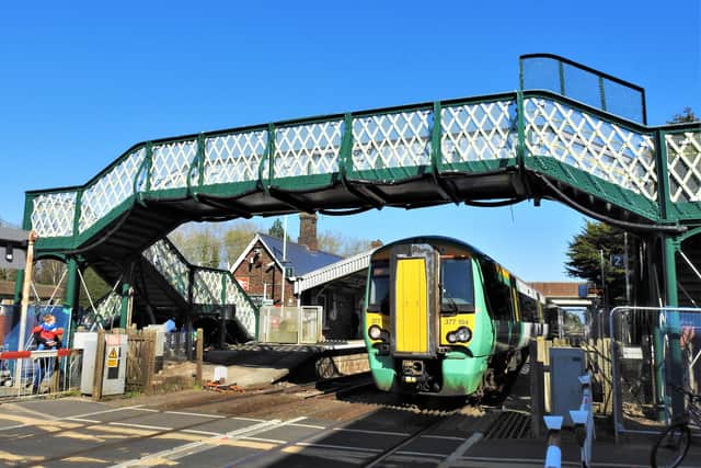 Goring Railway Station's footbridge. Pic: John Vaughan SUS-210804-100426001