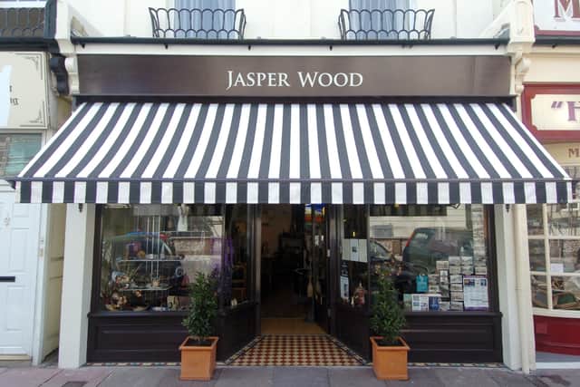 Jasper Wood, Cornfield Terrace, Eastbourne
ETC feature
05/08/11 ENGSNL00120110508154623