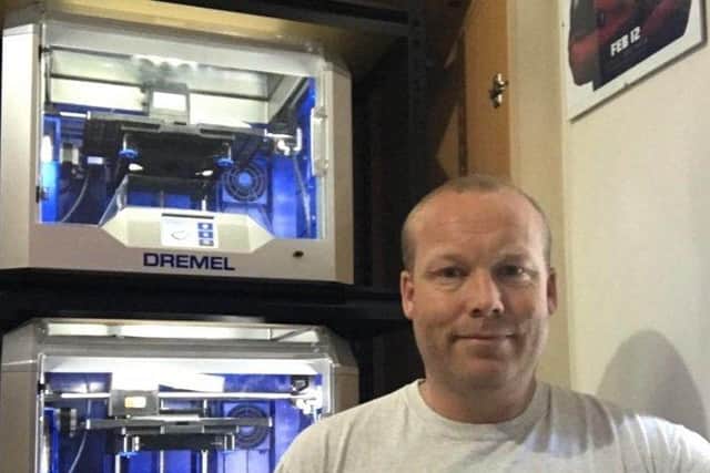 Chris Fry and his 3D printers SUS-200414-161719001
