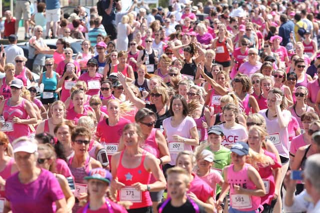Race for Life Worthing attracts runners and walkers from far and wide. Picture: Derek Martin DM17629536a