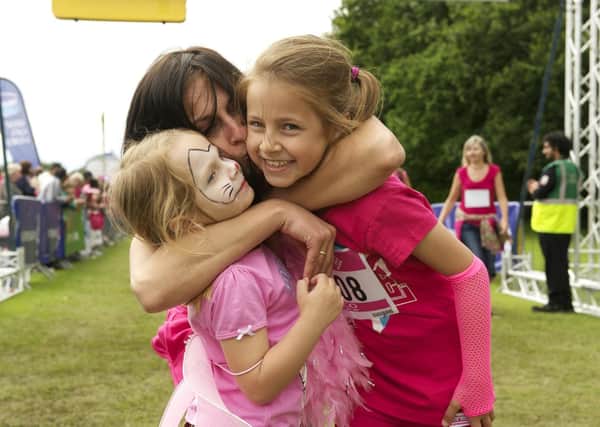 Cancer Research UK's Race for Life at Richmond  on Sunday 15th July 2012 SUS-200423-134122001