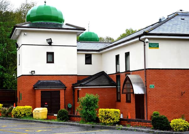 Broadfield Mosque, Crawley