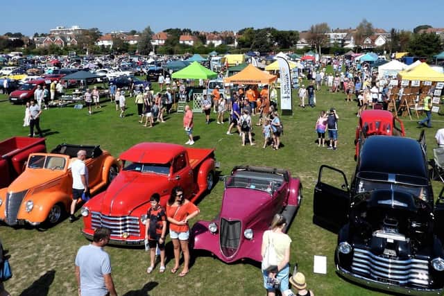 Bexhill 100 Classic & Custom Car Show  2019. Photo by Sid Saunders. SUS-190827-074809001