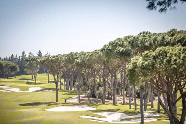 It was pleasant 21 degrees on the fairways of Quinta Do Lago in early March