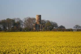Racton Monument,initially called Stansted Castle and sometimes known as Racton Tower,was constructed in approximately 1766-1770