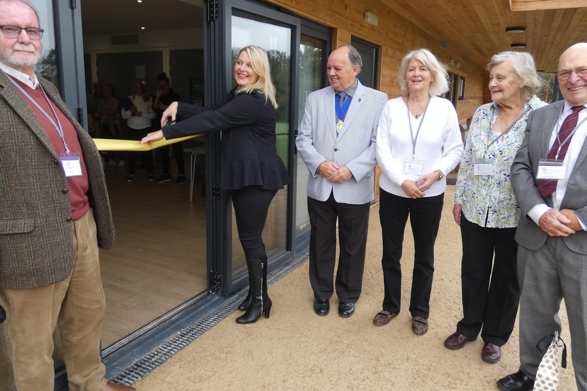 New Ansty Village Centre officially opens: MP cuts ribbon for Mid Sussex community hub 