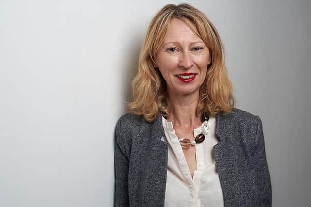 Dr Catherine Howe