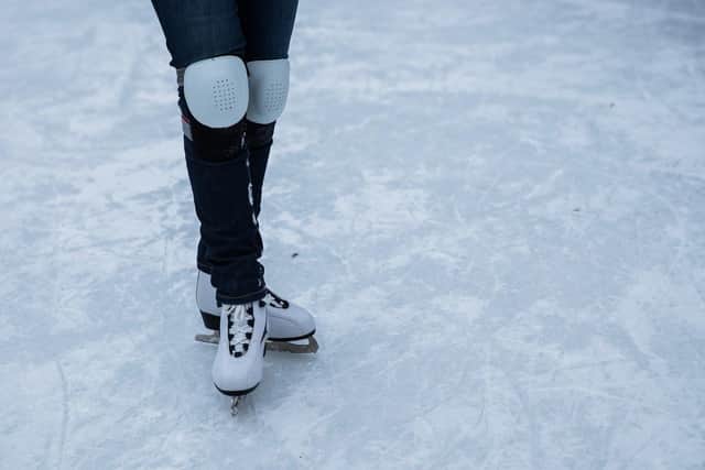 A new indoor ice skating rink is to open in Sussex on December 1