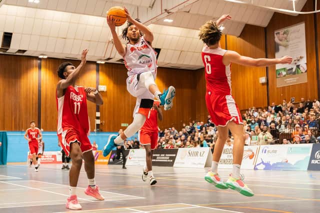 Jarred Dixon shoots during Thunder's win over London Lions / Picture: Kyle Hemsley
