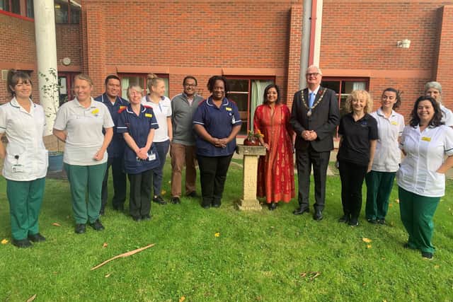 Haywards Heath Mayor chooses Sussex Rehabilitation Centre as his charity while in office. Mayor Howard Mundin with the SRC team.