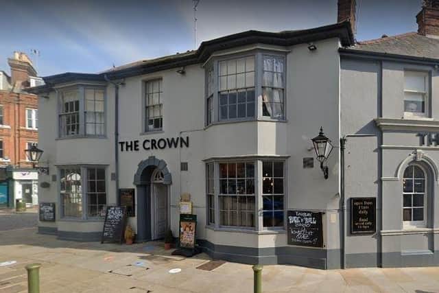 The Crown, Horsham