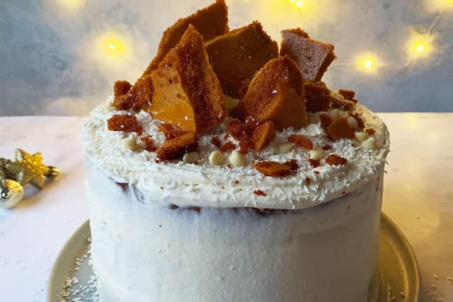 White chocolate Christmas cake