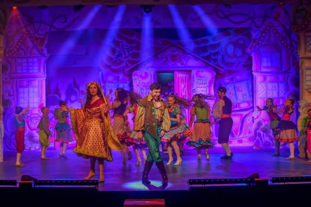 Bognor Regis panto - pic by youreventphotography.co.uk