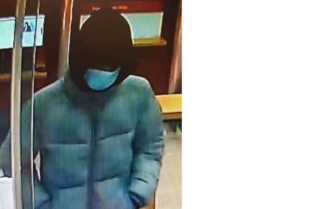 Attempted bank robbery in Lewes. Photo from Sussex Police. SUS-211215-173558001