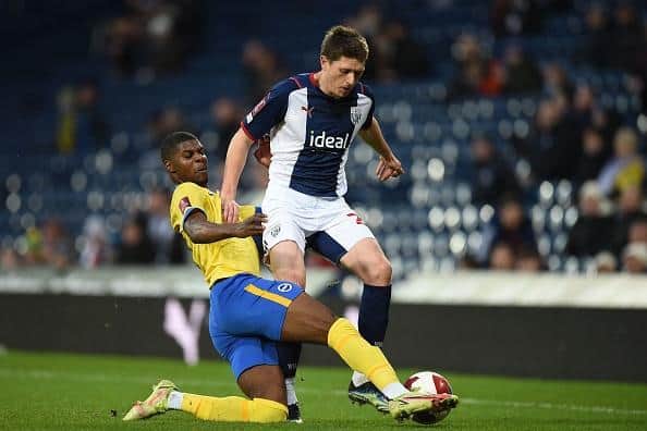 Odel Offiah has agreed a new deal with Brighton