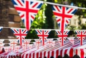 A funding pot of £10,000 has been set aside by Chichester District Council to help communities celebrate The Queen’s Platinum Jubilee. SUS-220102-112214001