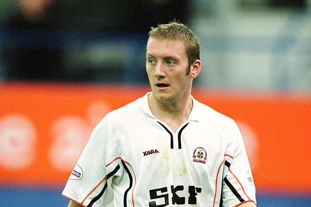 Luton enjoyed two wins in the Division Three promotion-winning season, a 3-0 home success, Dean Crowe, Russell Perrett and Adrian Forbes scoring, with a 3-1 victory on the road, Matthew Taylor, Peter Holmes and Steve Howard on target.