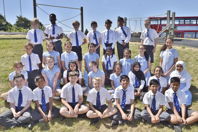 St Thomas More RC primary school year 6 classes (2) Y618 EMN-180207-184619009