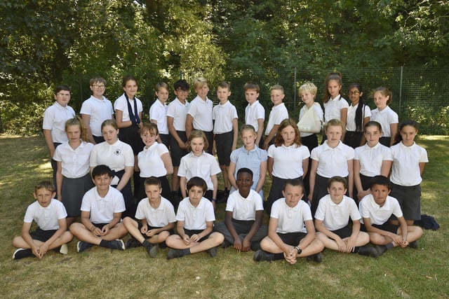 St Botolph's C of E  school,   year 6  classes (2) Y618

]NEW PIC EMN-180717-160626009