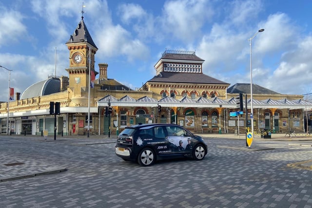 Eastbourne station shut during Storm Eunice SUS-220218-150807001