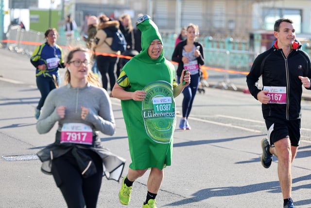 10,000 runners turn out for the Brighton Half marathon 2022