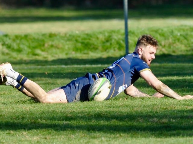 Action from Worthing Raiders' 35-19 win over Leicester in rugby's National two south at Roundstone Lane / Pictures: Stephen Goodger