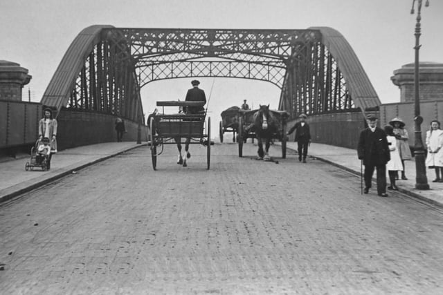 Crescent Bridge in the 1900s.