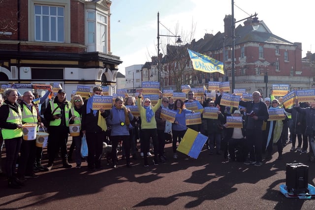 Bexhill Supports Ukraine rally on March 12. Photo by Derek Canty. SUS-220314-123213001