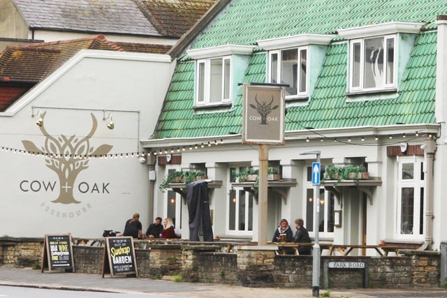 Cow and Oak on Brighton Road in Worthing has 4.2 stars on Google. Photo by Derek Martin Photography