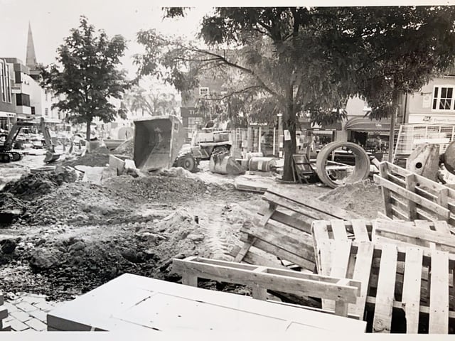 Work underway in Horsham Carfax in July 1992