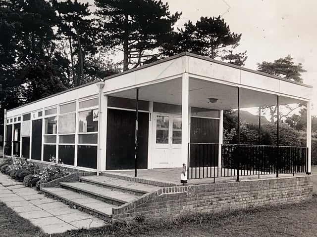 The Old canteen, Horsham Park, September 1989
