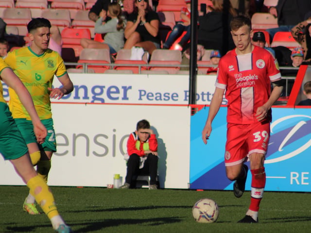 Crawley Town v Swindon Town. Picture by Cory Pickford SUS-220319-194838004