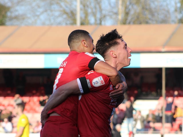 Crawley Town v Swindon Town. Picture by Cory Pickford SUS-220319-194958004