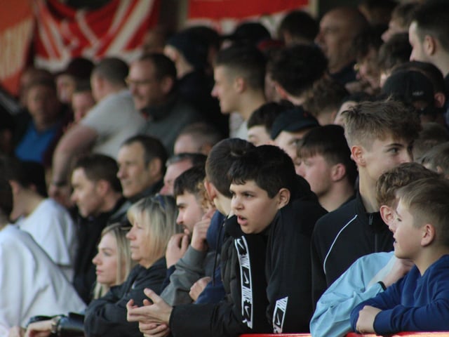 Crawley Town v Swindon Town. Picture by Cory Pickford SUS-220319-194445004