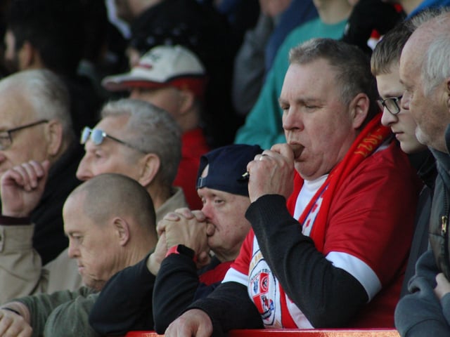 Crawley Town v Swindon Town. Picture by Cory Pickford SUS-220319-194506004