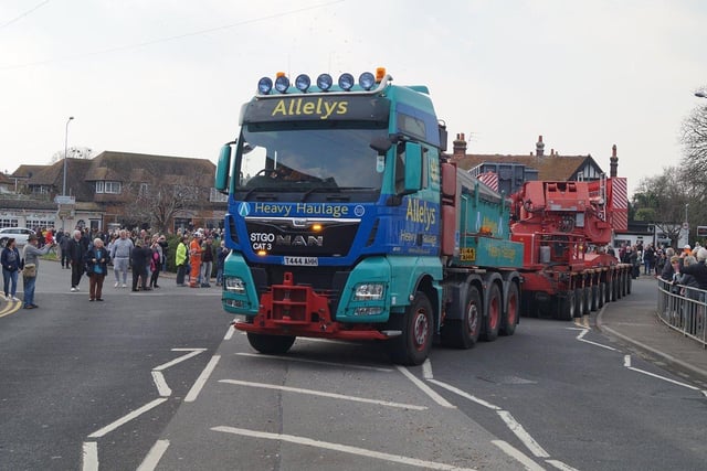 Abnormal load passing through Little Common roundabout on March 20. Photo taken by Derek Canty. SUS-220321-063725001