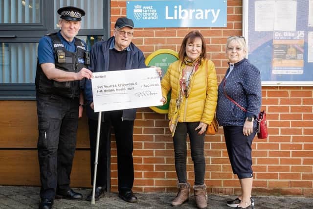 Sussex police donate £500 to Southwater First Responders for new defibrillator. Photo of Trustees PCSO Damian Cecil, Tony Bull, Councillor Claire Vickers and Pauline Flores-Moore