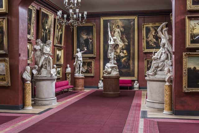 The North Gallery at Petworth House and Park, West Sussex. A rare surviving example of a purpose-built art gallery from the early 19th century, when British collectors dominated Europe. SUS-220323-145557003