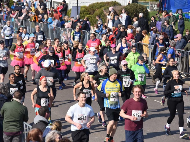 Runners get their half marathon started