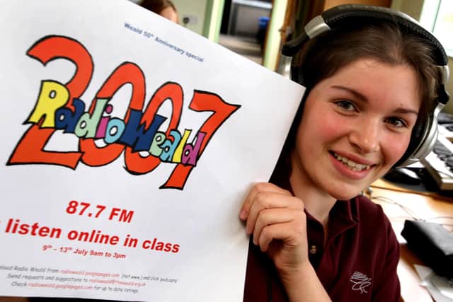 HOR 100707 The Weald students radio broadcasting. Rachael Lewis 15. DM MAYOAK0003488025