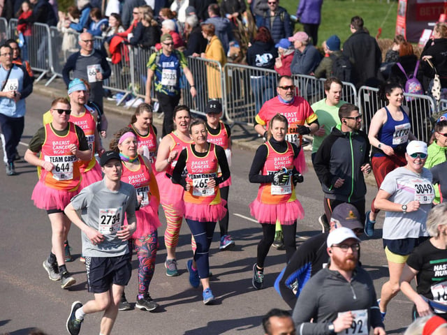 Runners get their half marathon started