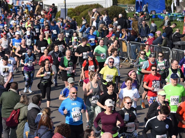 Runners get their half marathon started