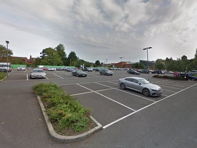 March 29, 11am – A 30-minute, one-mile walk at a gentle pace with a steady incline to the top of the jubilee path and a small bridge over the pond. Meet: The Grange Leisure Centre, GU29 9HD.