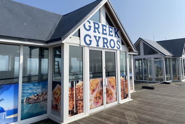 Greek Gyros on Eastbourne pier SUS-220325-113935001