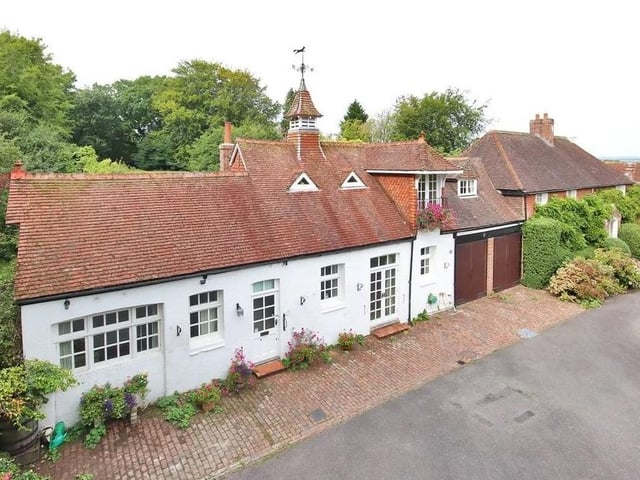 The house is reached by a driveway that sweeps into the courtyard Picture: Jackson-Stops Lindfield.
