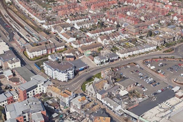 LU/79/22/PL: The Old Printworks, 7 Arundel Road, LIttlehampton. Change of use from light industrial (E (g) (iii) Use Class) to residential use (C3 Use Class) to create a 2 bedroom dwelling. Alterations including creation of internal courtyard garden, addition of first floor roof terrace, and window alterations (addition of 3 new windows to southern elevation and infilling of 1 existing window to northern elevation). Photo: Google Maps.