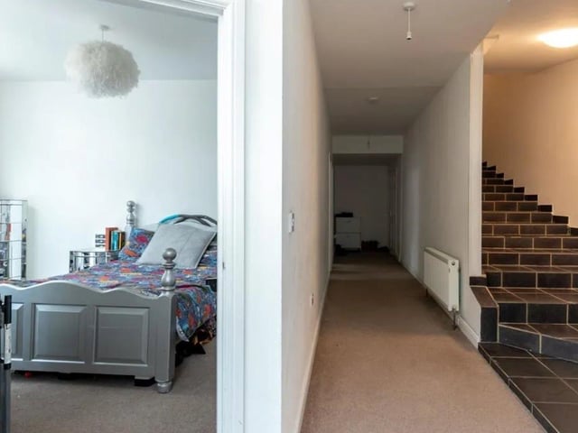 Brook Street SUS-220328-094224001