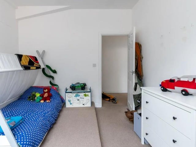 Brook Street SUS-220328-094234001