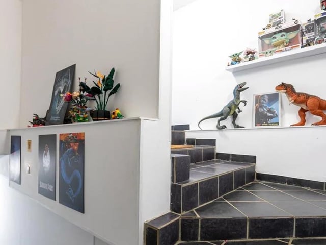 Brook Street SUS-220328-094403001